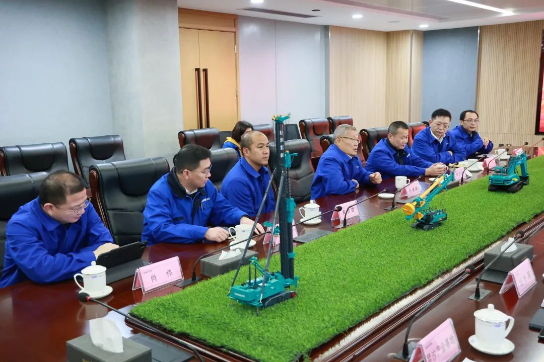 20220210085101_80473 张庆红调研GA黄金甲智能
