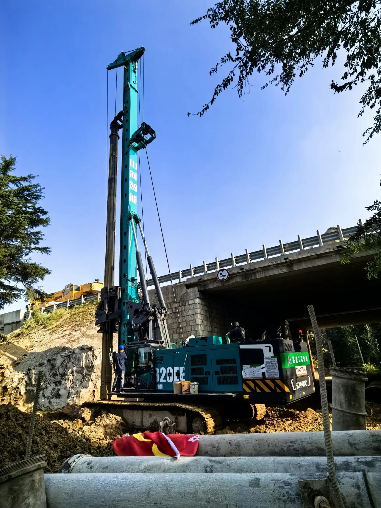 GA黄金甲智能增程式电动旋挖钻机助力山东高快建设，绿色施工功效显著